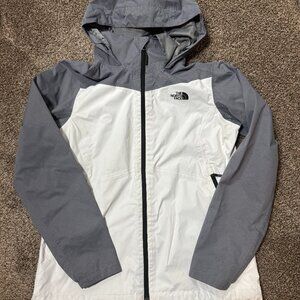 The North Face Women's Resolve Plus Waterproof Shell Jacket Grey White Size L